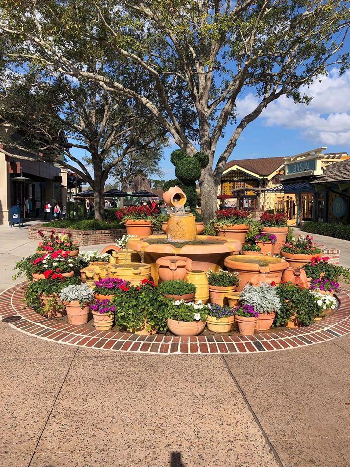 Mickey topiary at Disney Springs