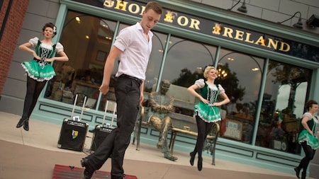 Irish Dancers at Raglan Road at Disney Springs